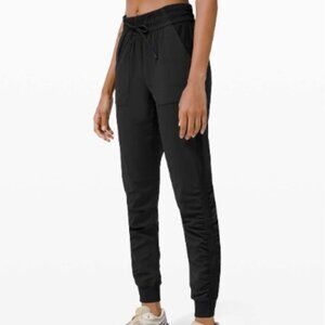Lululemon Beyond the Studio Jogger in Black Color Size 8